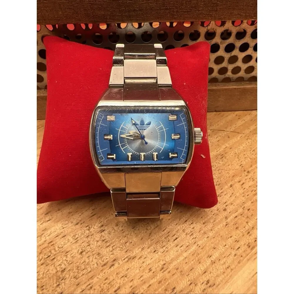 Vintage Adidas Trefoil Blue Dial Quartz Watch New Battery Running